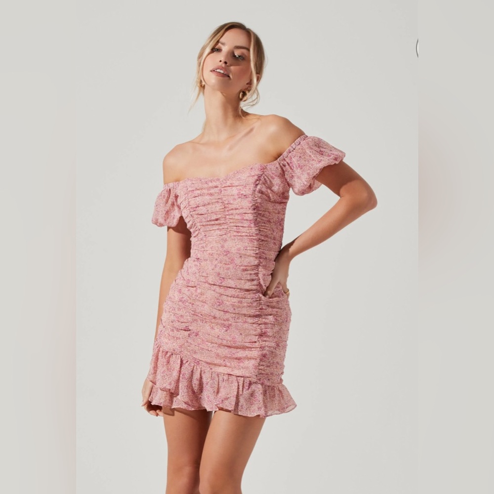 Ruched Ruffle Hem Floral Mini Dress